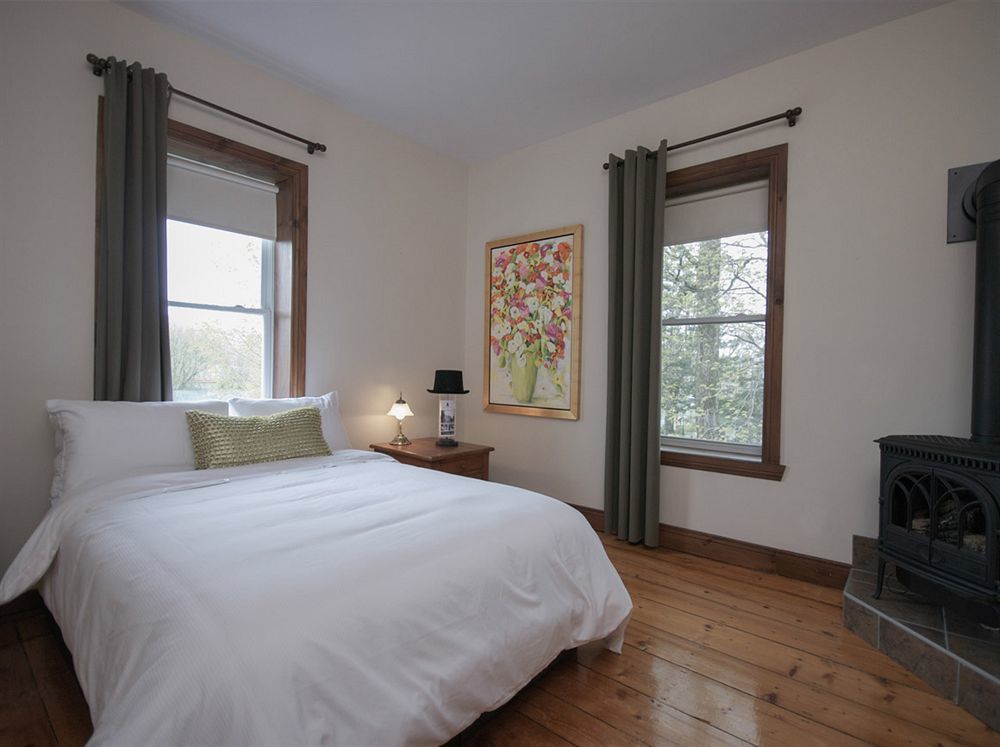 Auberge Nuits De St-Georges Bromont Buitenkant foto