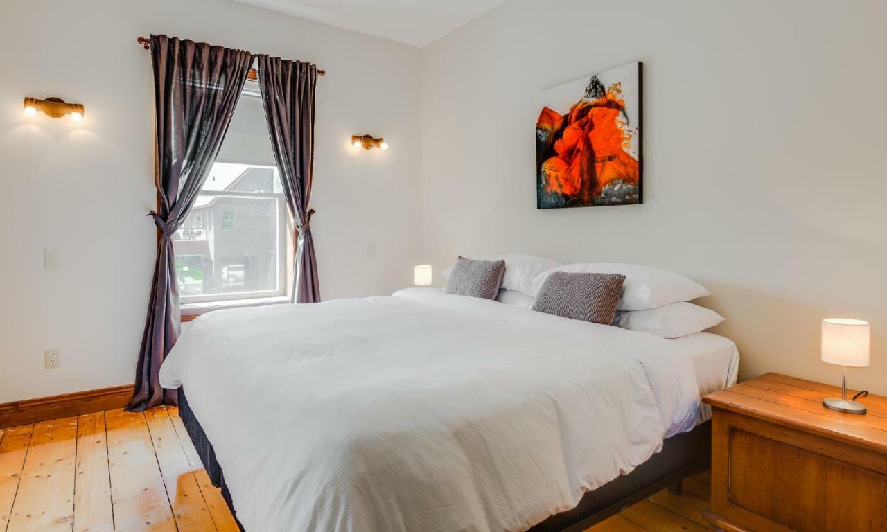 Auberge Nuits De St-Georges Bromont Buitenkant foto